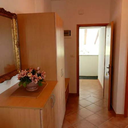 Apartment Pulic